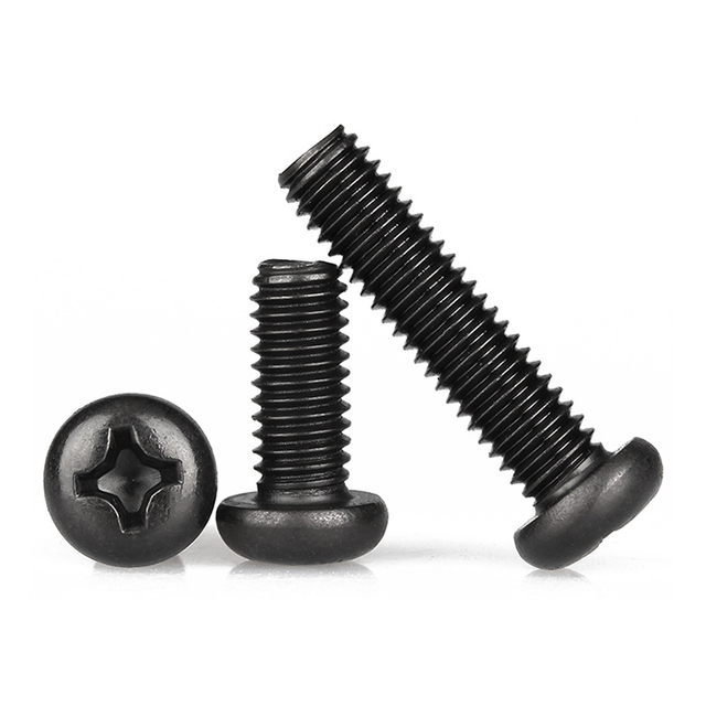 Parafuso de máquina de aço carbono DIN 7985 com recesso Phillips e cabeça panela com acabamento preto